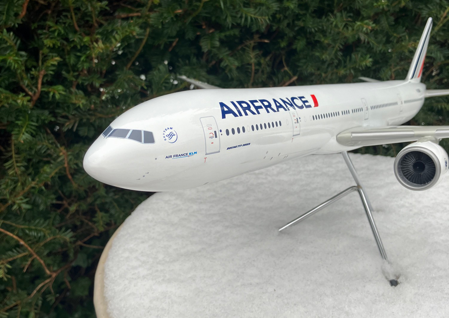 GB Models 1/100 Air France Boeing 777-300ER model for sale