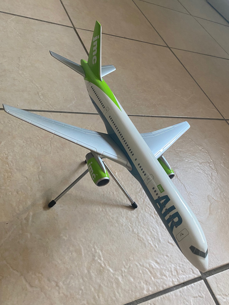 Space Models 1/100 JMC Airlines Boeing 757-200