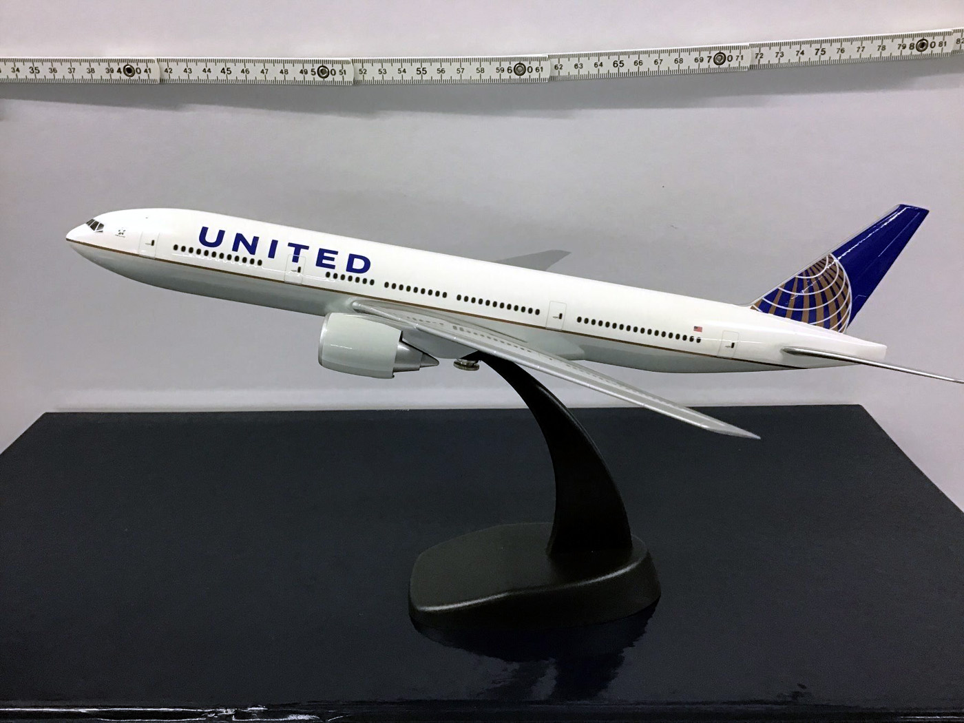 Pacific Miniatures Pacmin 1/200 United Boeing 777-200