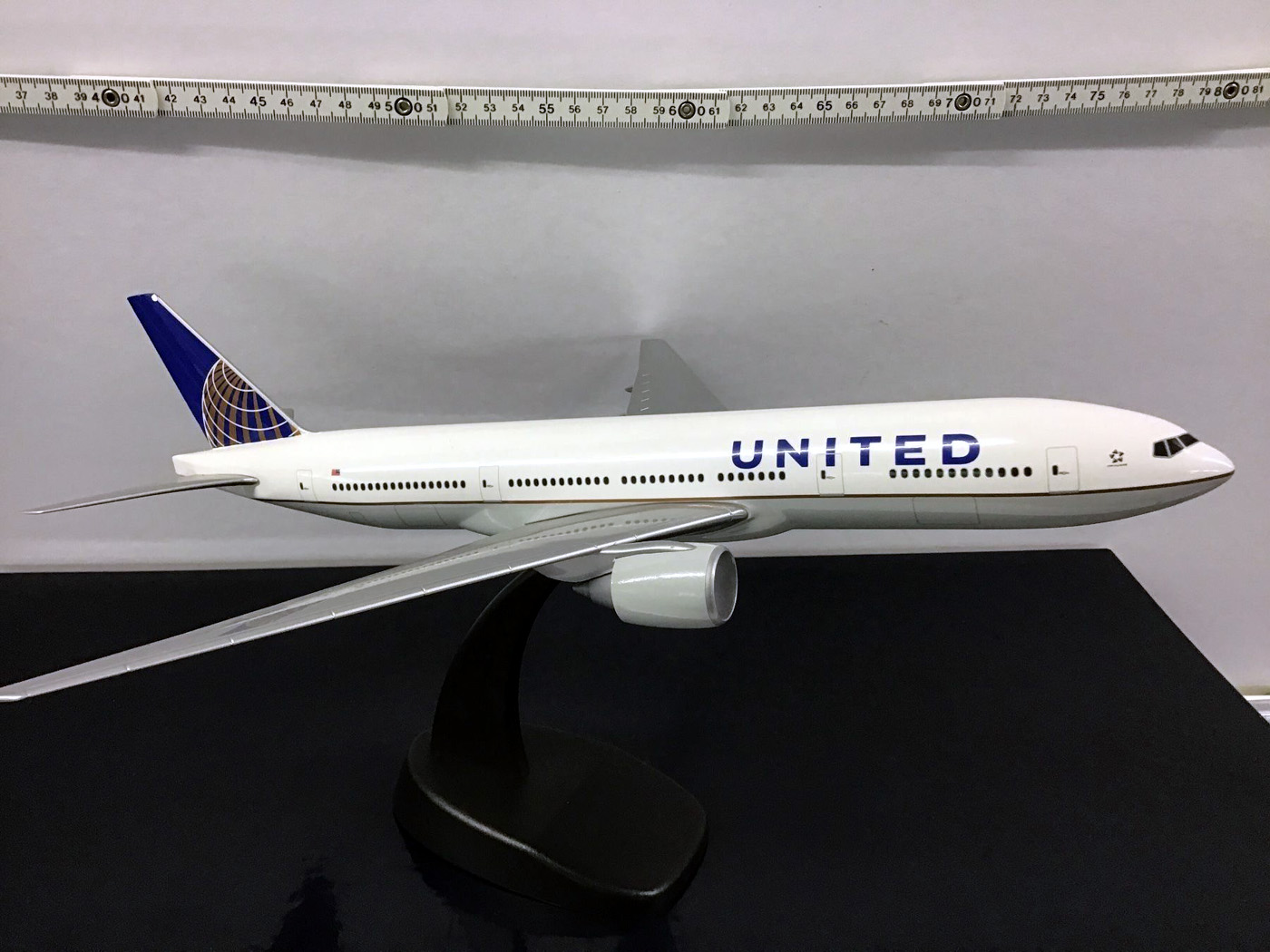 Pacific Miniatures Pacmin 1/200 United Boeing 777-200