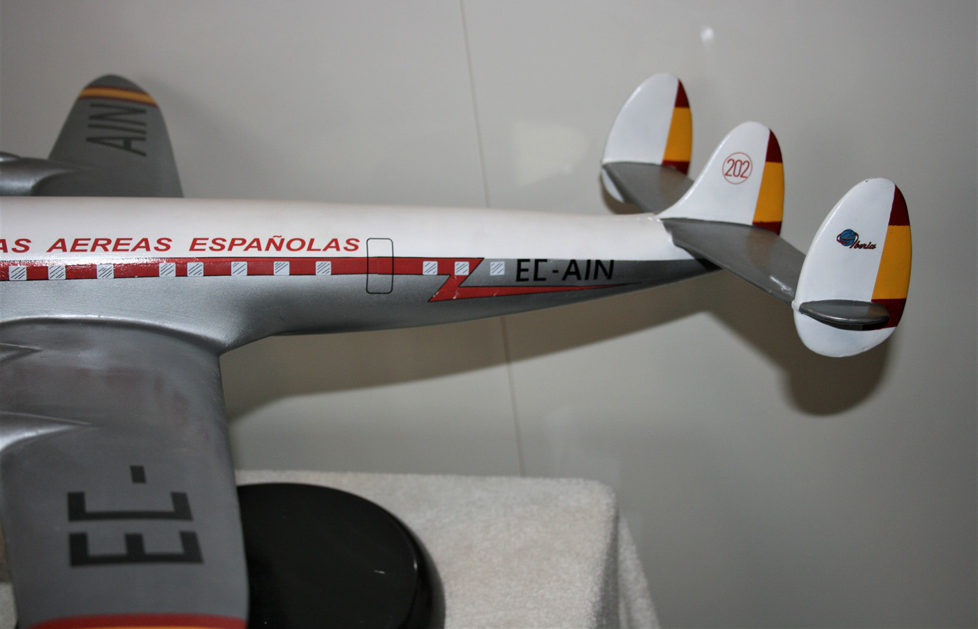 Peter V. Nelson 1/50 Iberia Lockheed L-1049 Super Constellatio