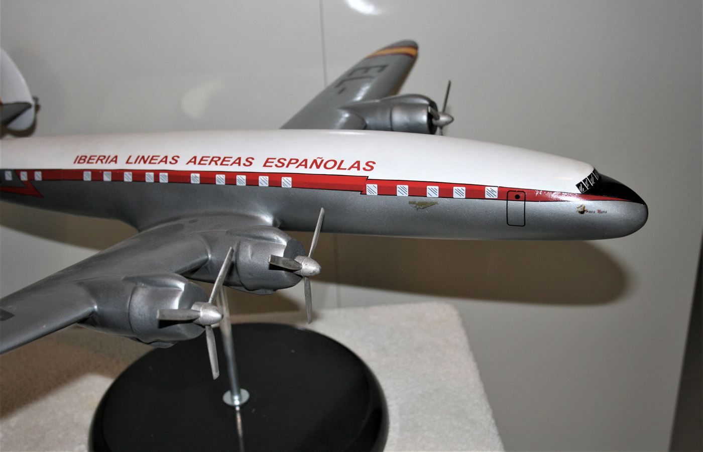 Peter V. Nelson 1/50 Iberia Lockheed L-1049 Super Constellatio