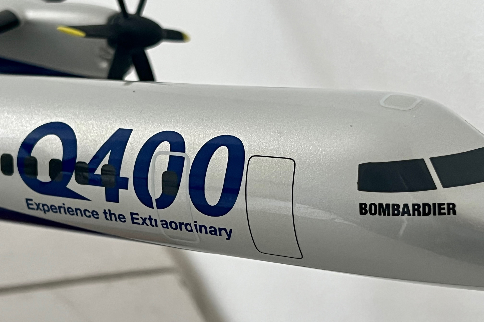 Pacmin 1/55 Bombardier Q400 model for sale