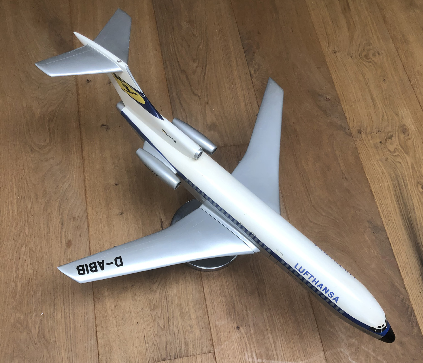 Raise Up 1/50 Lufthansa Boeing 727-100