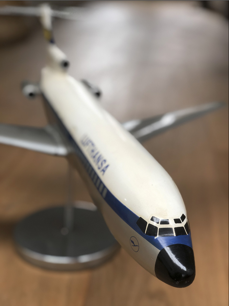 Raise Up 1/50 Lufthansa Boeing 727-100