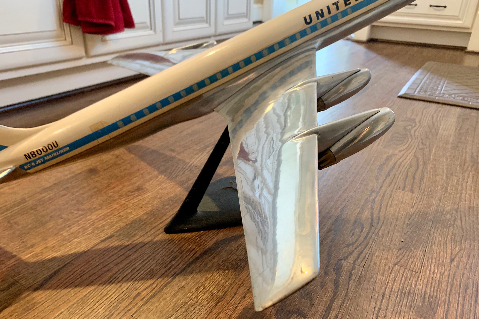 Douglas Factory Model DFM 1/50 United Airlines Douglas DC-8