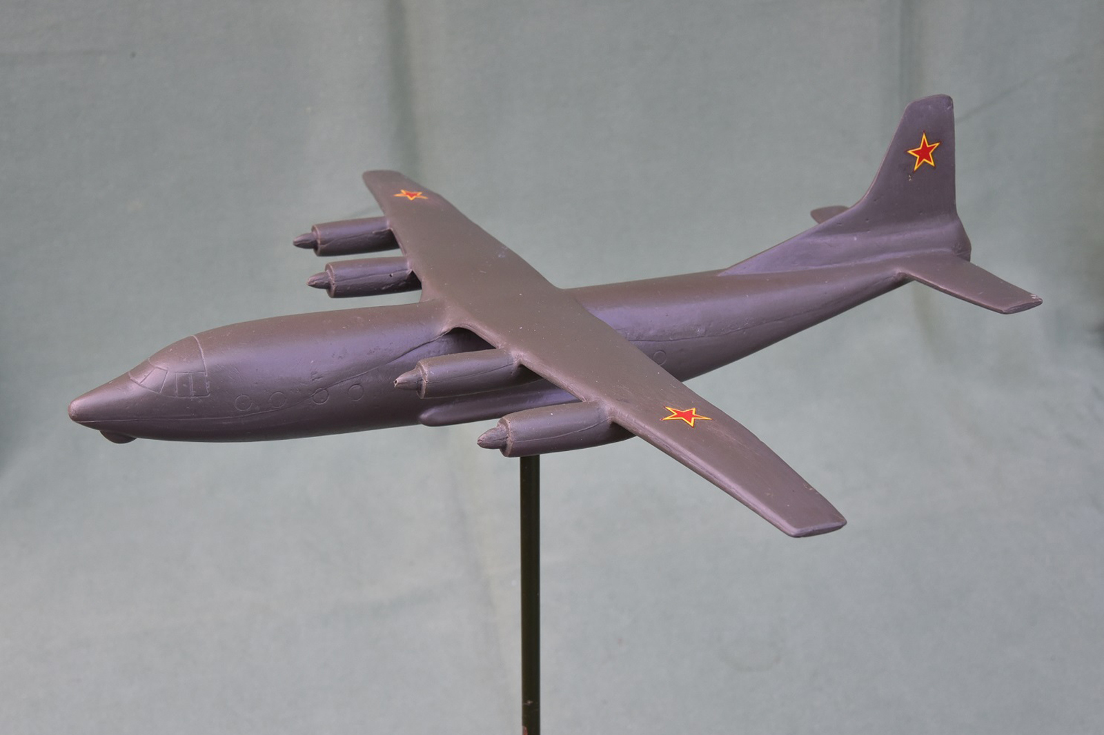 1/120 Antonov AN-12 Cub ID model for sale