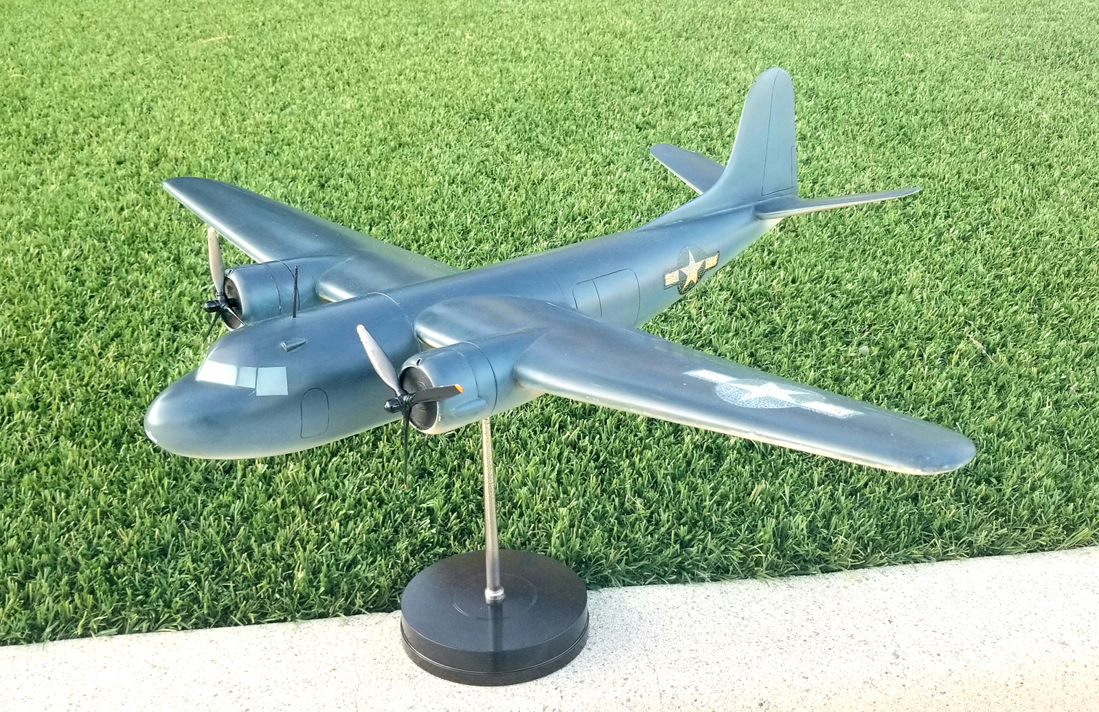 1/24 Douglas DC-5 model for sale