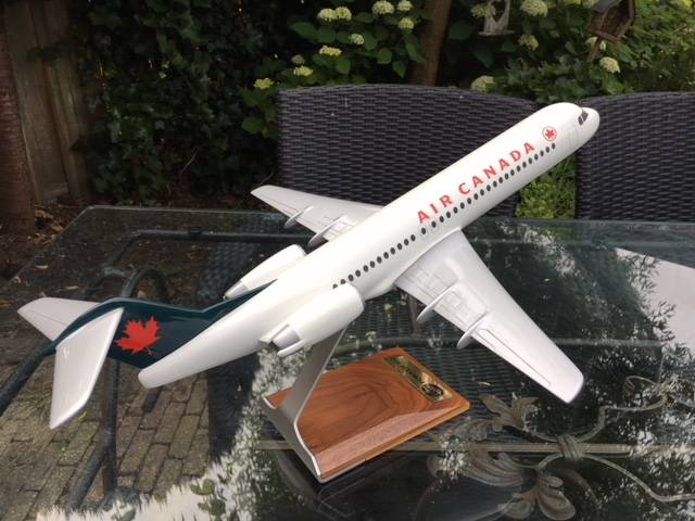 Pacmin 1/72 Air Canada Fokker F100