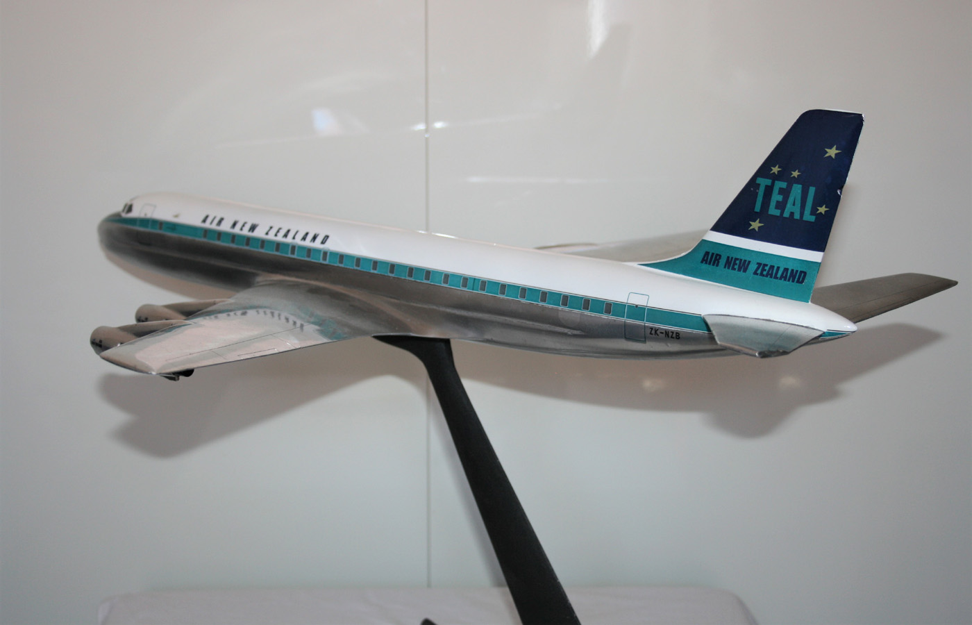 Mecater Spain 1/70 Air New Zealand TEAL Douglas DC-8