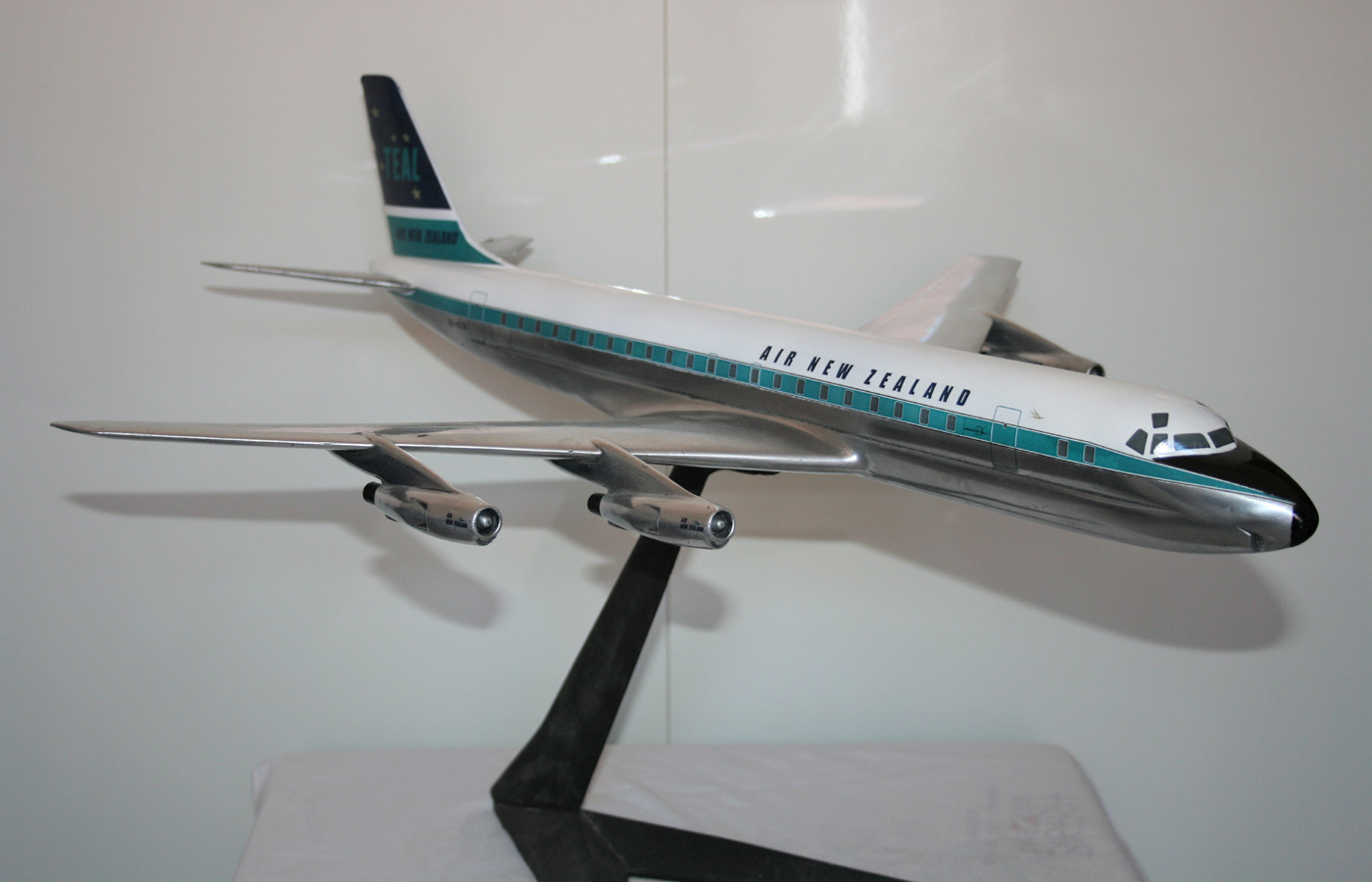 Mecater Spain 1/70 Air New Zealand TEAL Douglas DC-8