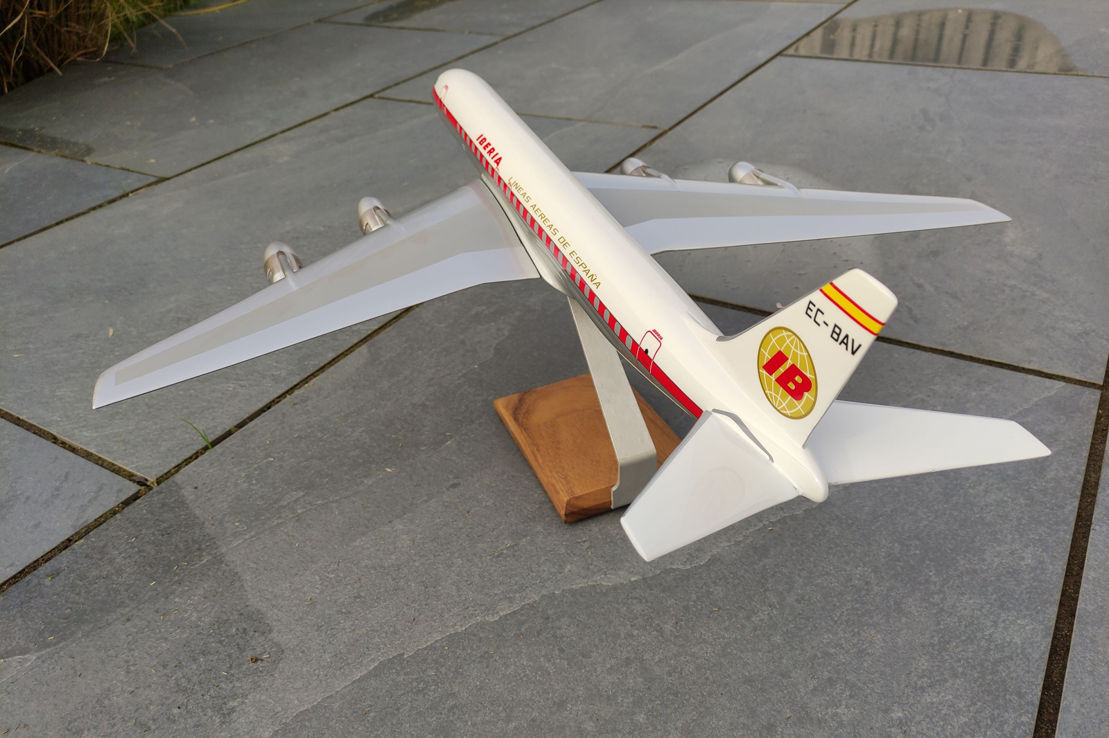 West Coast Aviation Models 1/72 Iberia Douglas DC-8-52 model for sale