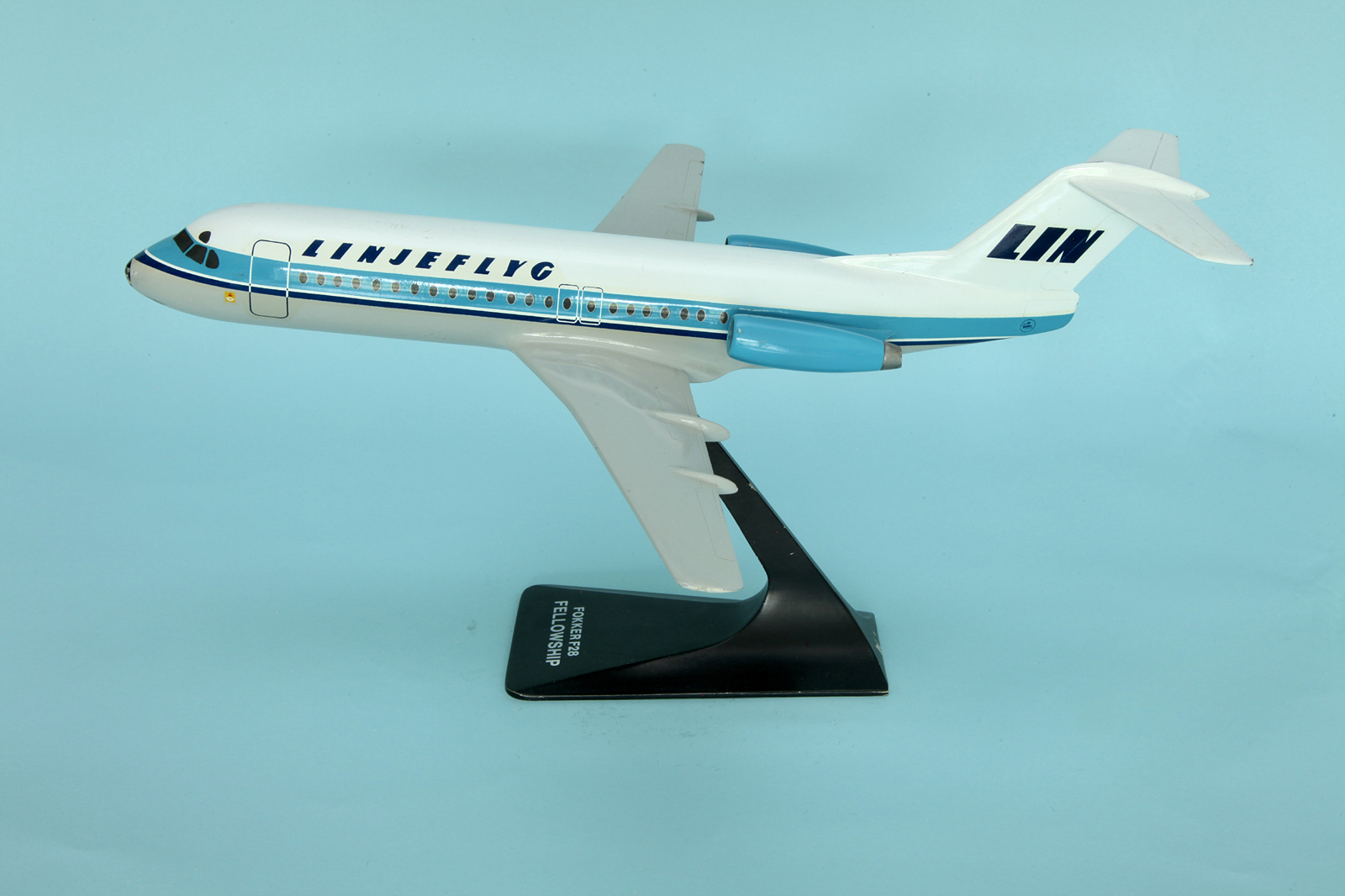 Verkuyl 1/72 Lynjeflyg Fokker F-28-4000 model for sale