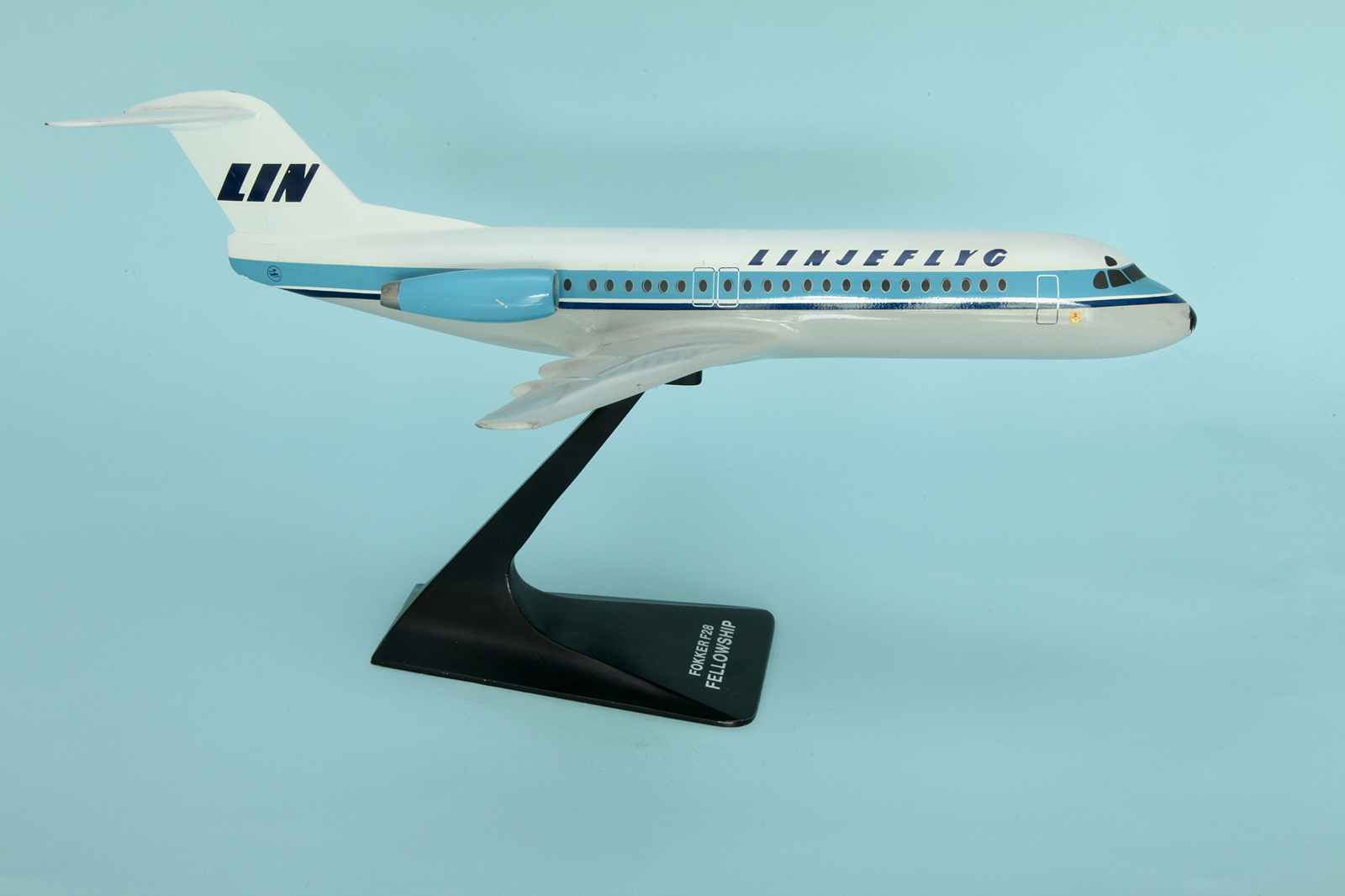 Verkuyl 1/72 Lynjeflyg Fokker F-28-4000 model for sale