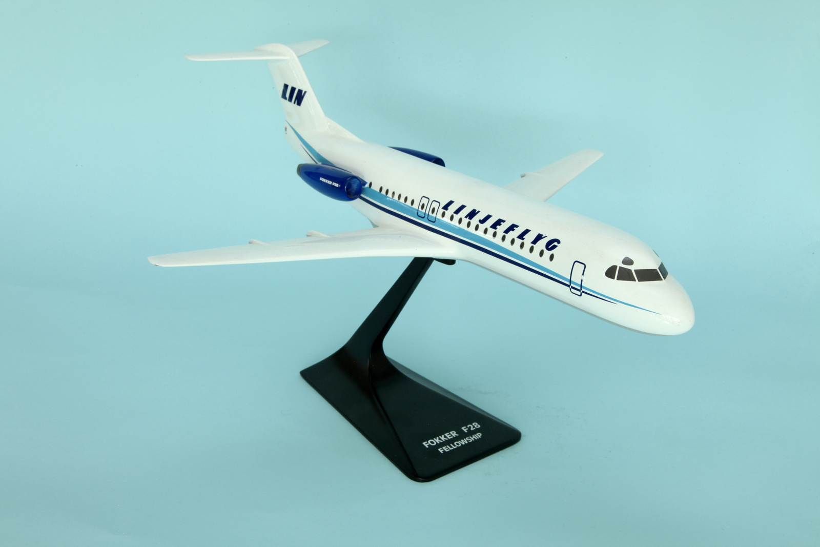 IMC Modelworks 1/72 Lynjeflyg Fokker F-28-4000 model for sale