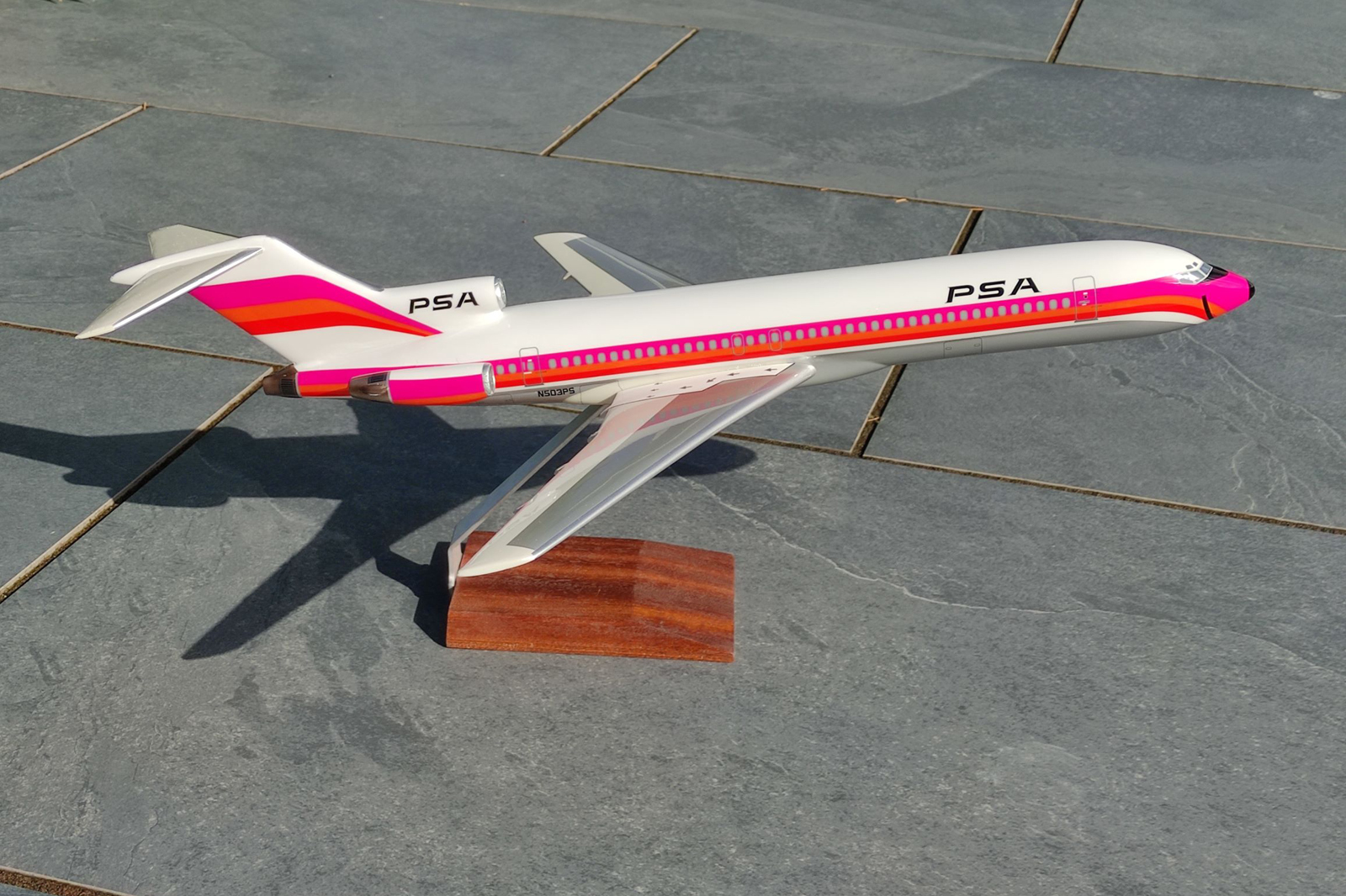 West Coast Aviation Models 1/72 PSA Boeing 727-200 model for sale