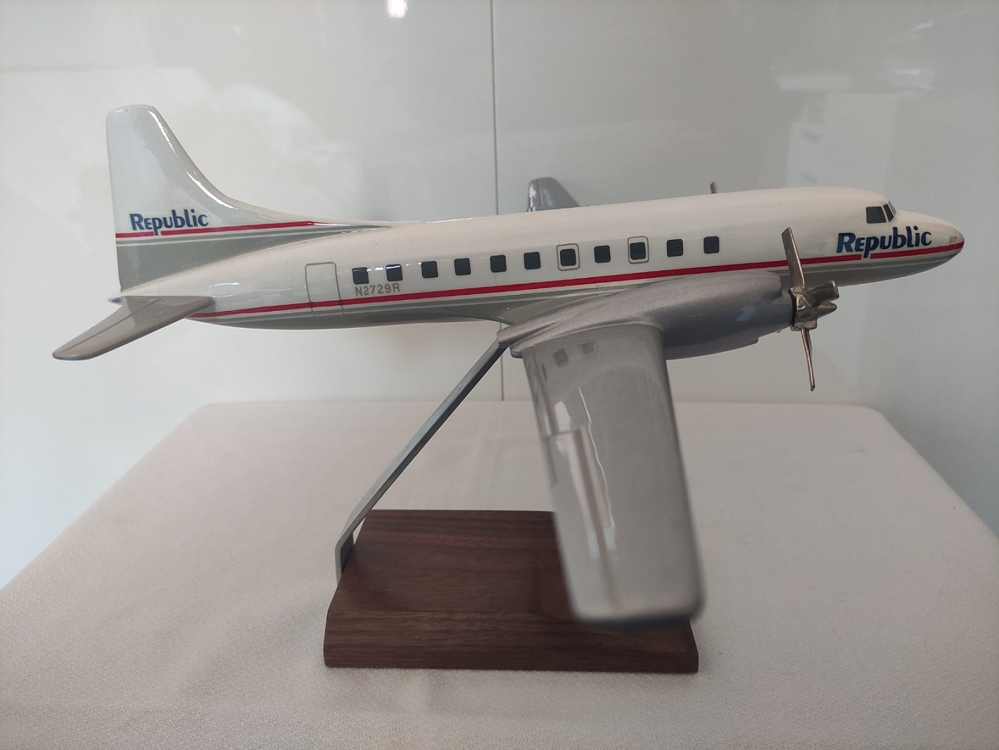 Atlantic Models 1/72 Republic Convair CV-580