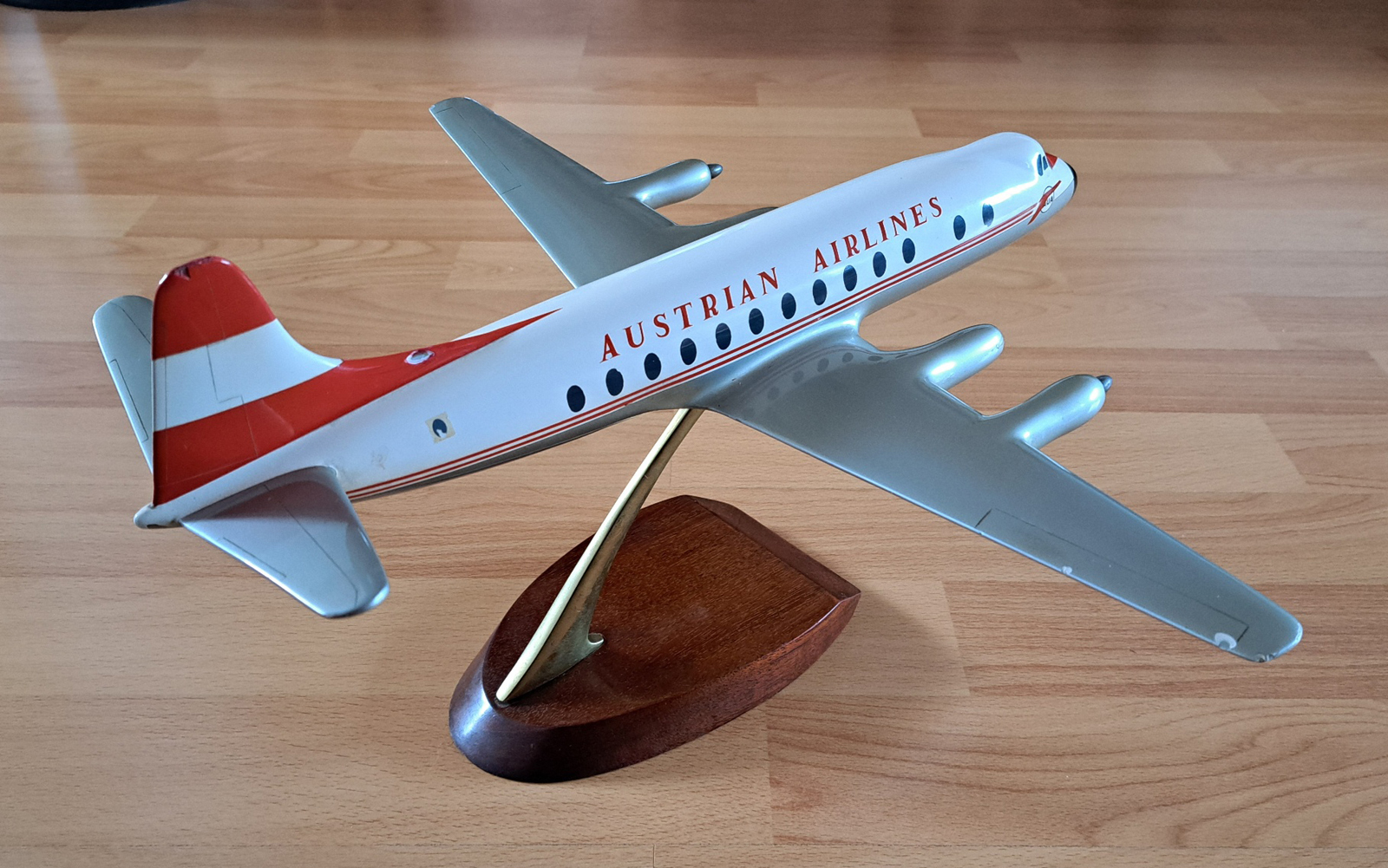 Westway Models 1/72 Austrian Airlines Vickers Viscount model for sale