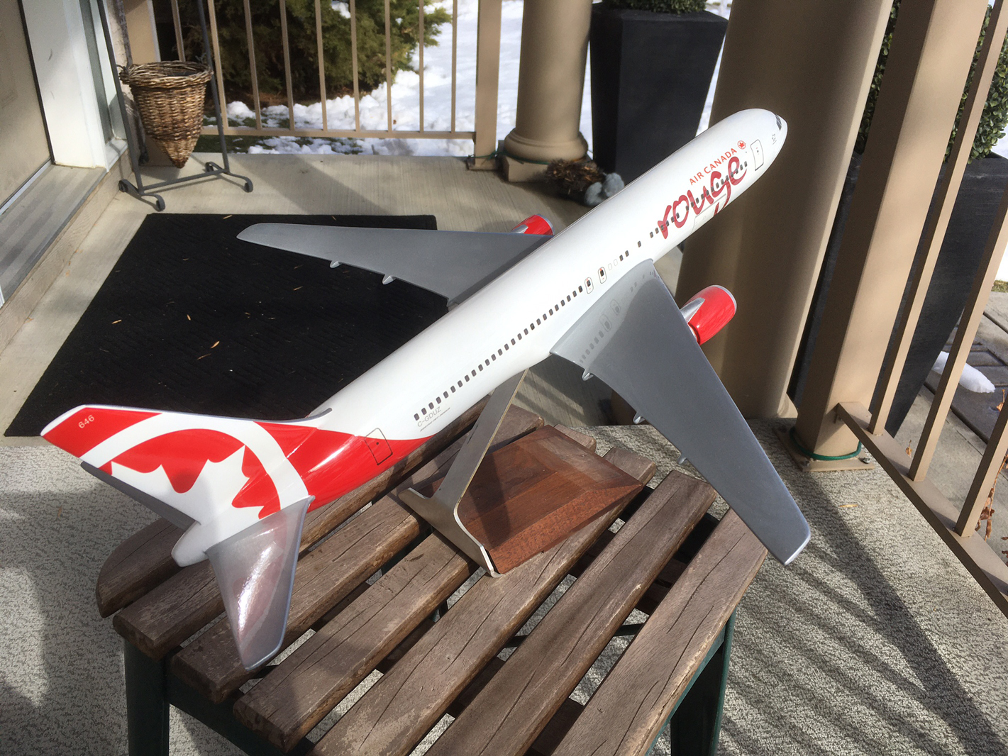 1/100 Air Canada Rouge Boeing 767 model for sale