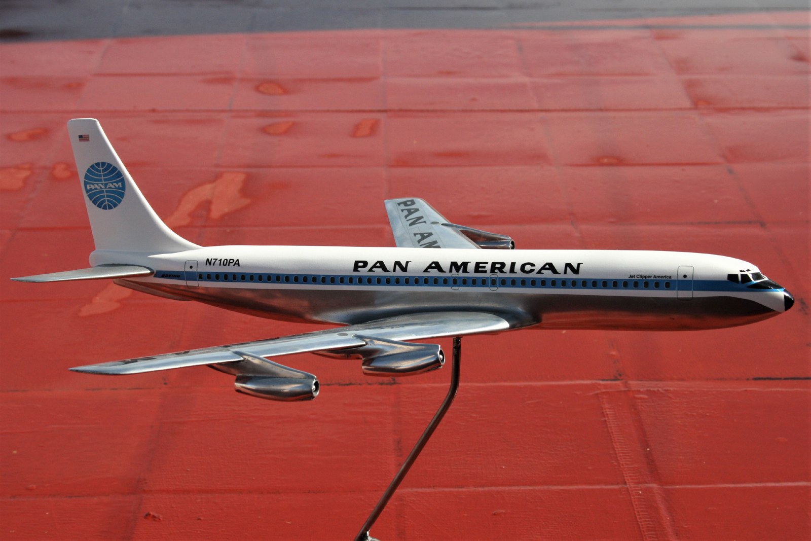 1/72 Pan American Boeing 707 model for sale