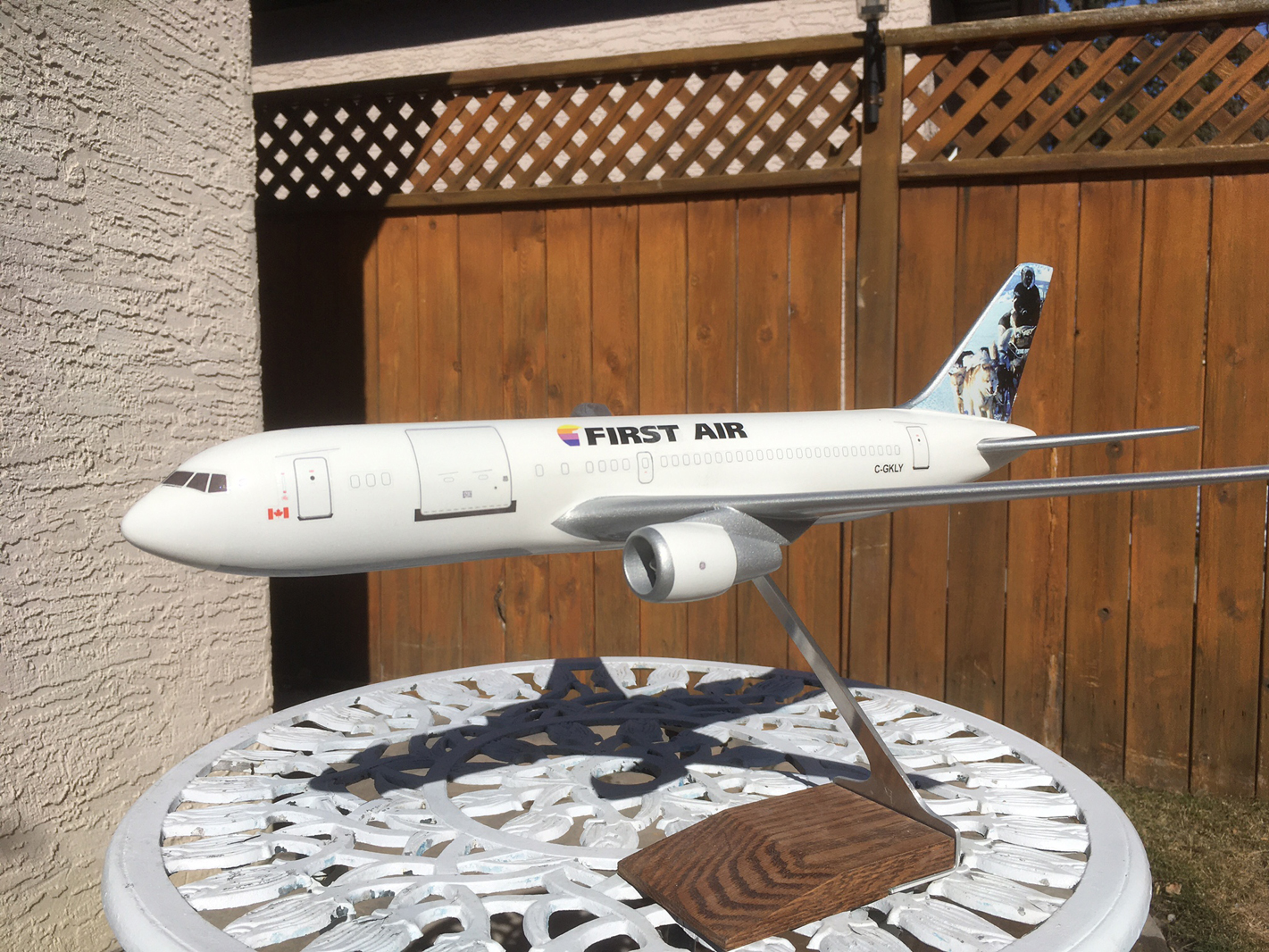 1/100 First Air Boeing 767-200 model for sale