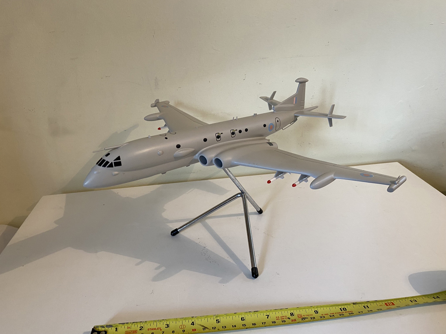 Refinished 1/100 BAe Nimrod MR4 model for sale