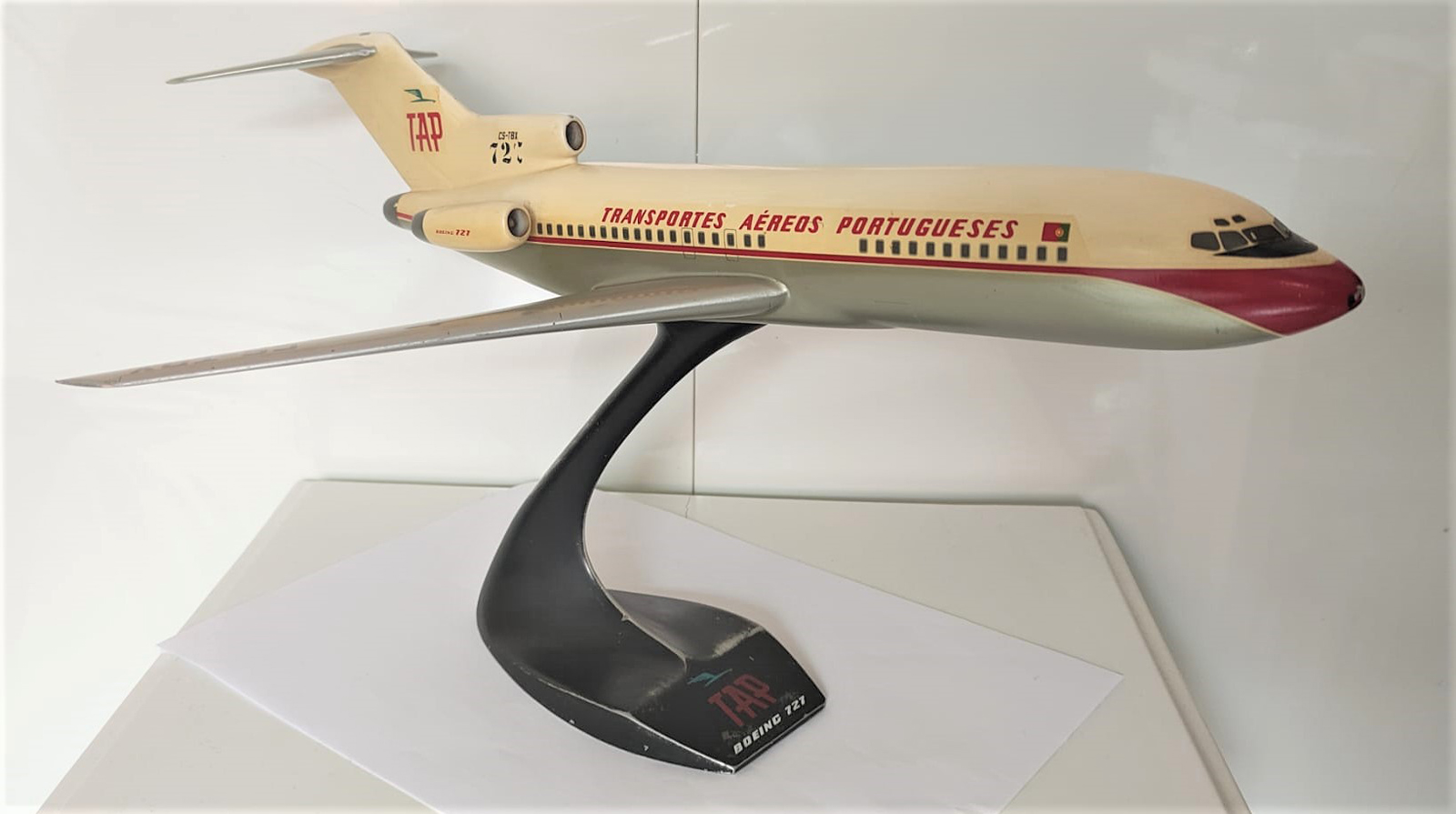 Verkuyl 1/100 TAP Boeing 727-100 model for sale