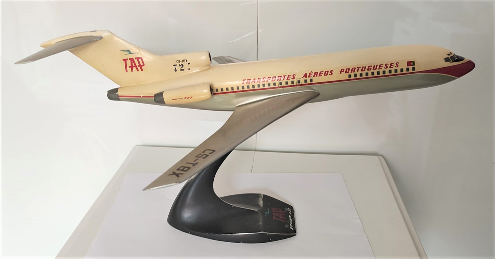 Verkuyl 1/100 TAP Boeing 727-100 model for sale