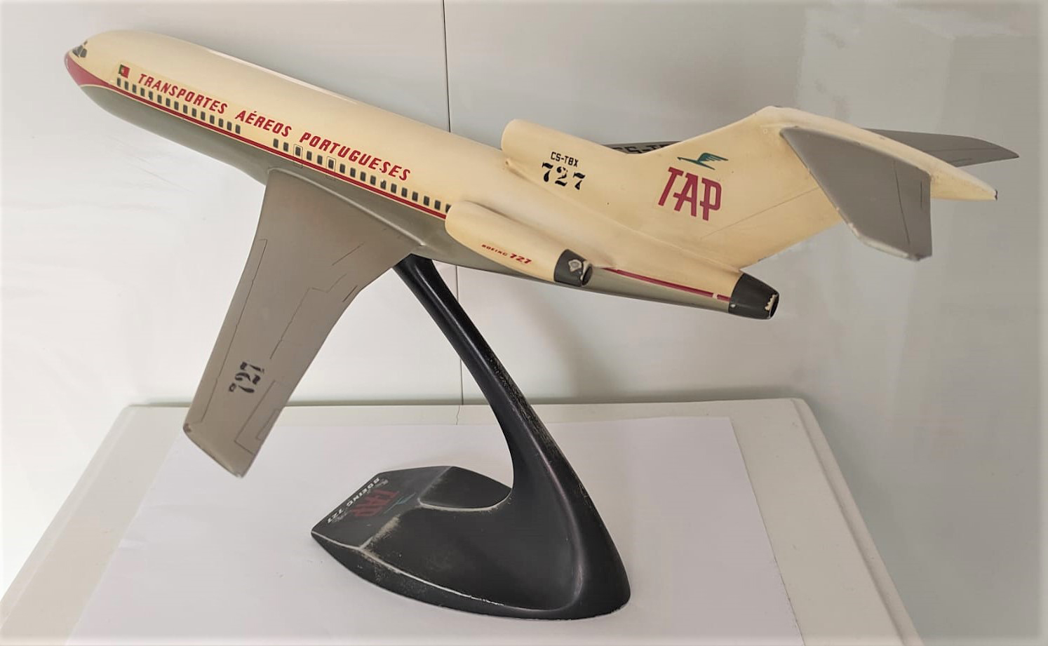 Verkuyl 1/100 TAP Boeing 727-100 model for sale