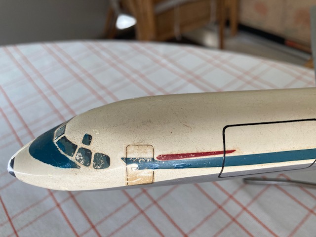 Fermo 1/100 SAS Douglas DC-9-33F Freightlinermodel for sale