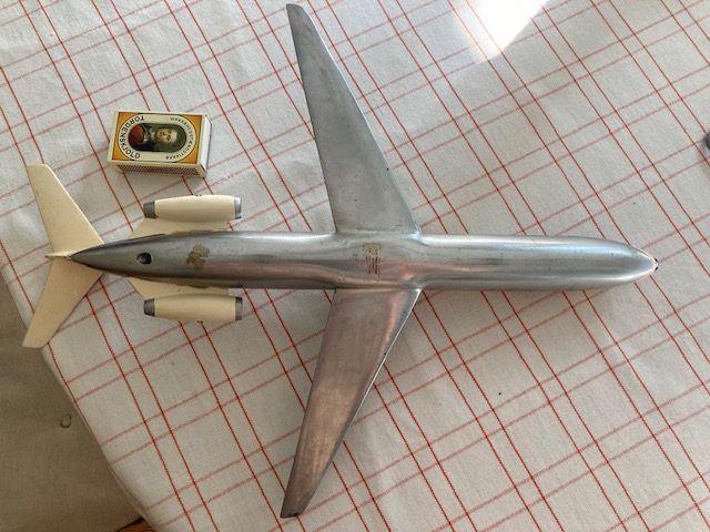 Fermo 1/100 SAS Douglas DC-9-33F Freightlinermodel for sale