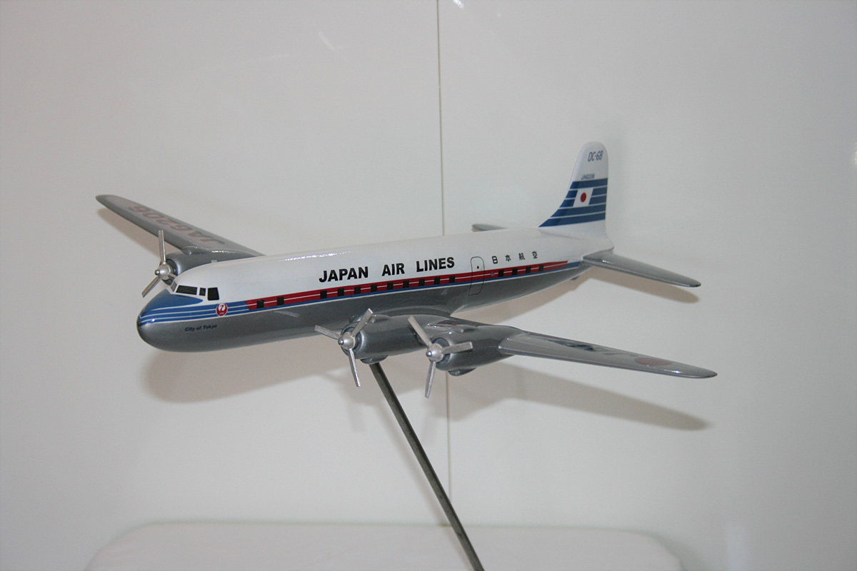 Raise Up 1/100 Japan Air Lines Douglas DC-6B restored model