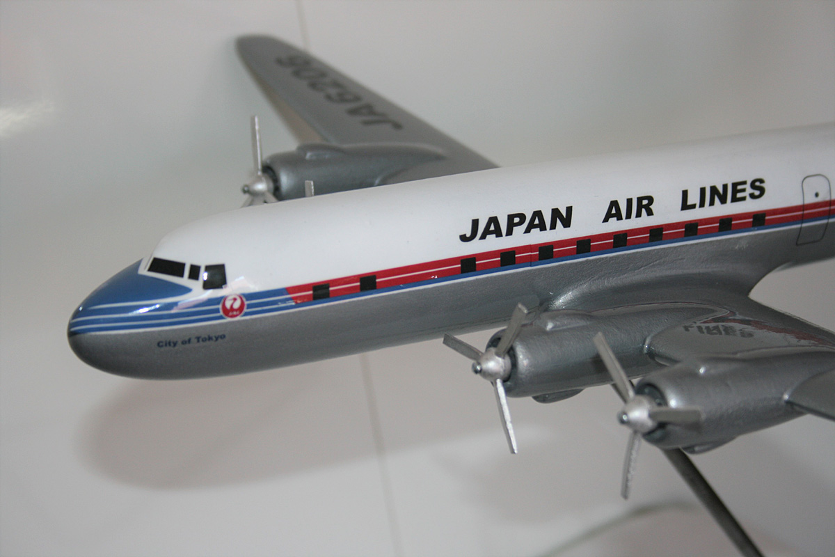 Raise Up 1/100 Japan Air Lines Douglas DC-6B restored model