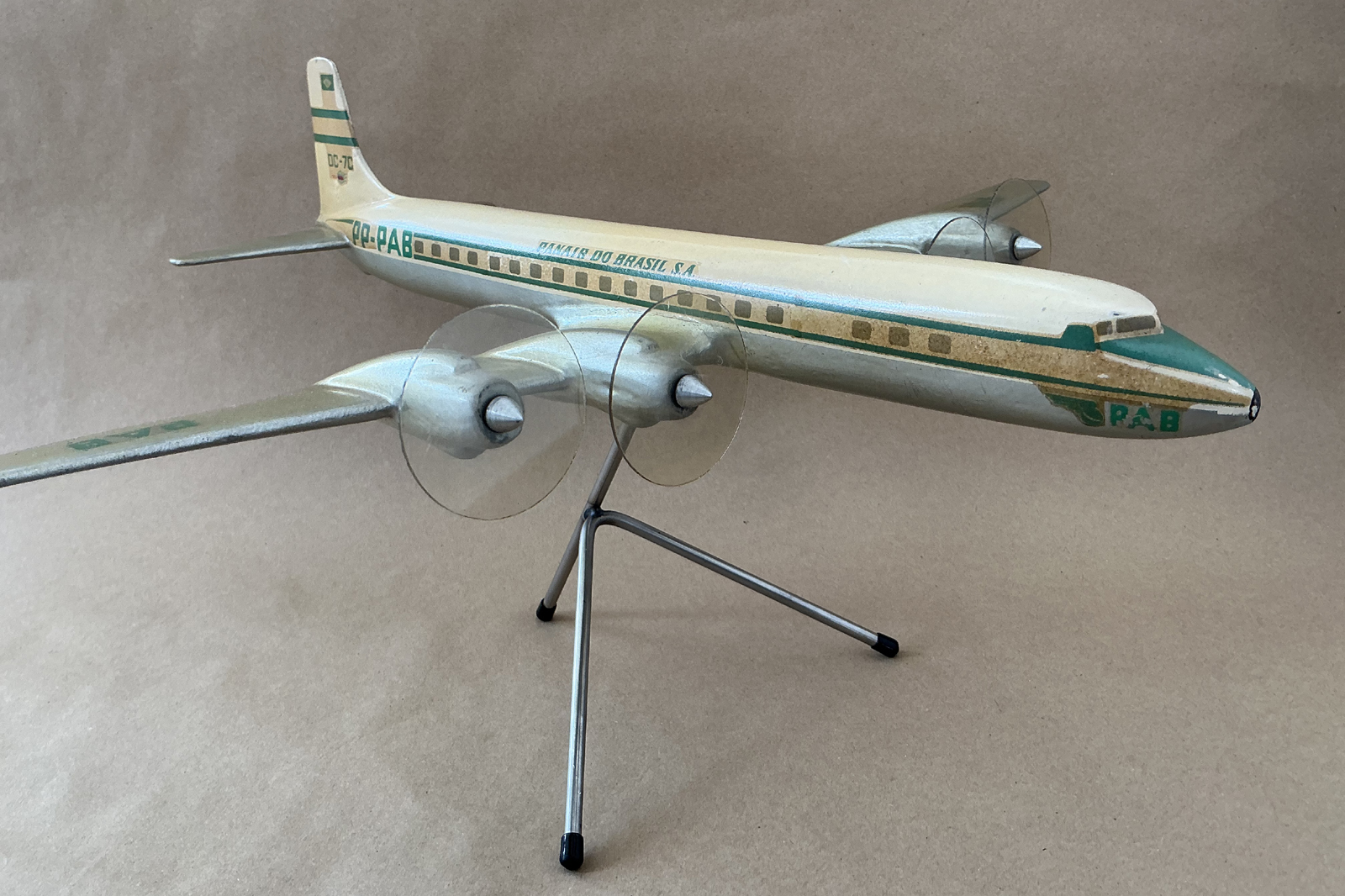 1/100 Panair Do Brasil Douglas DC-7C model for sale