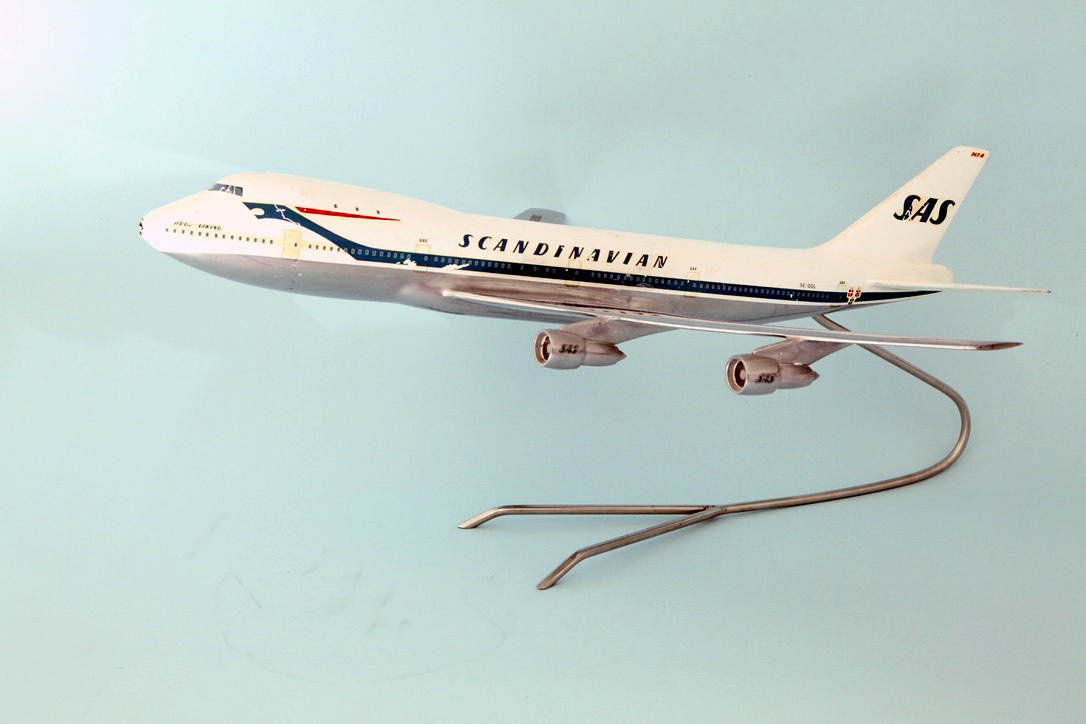 Fermo 1/100 SAS Boeing 747 model for sale