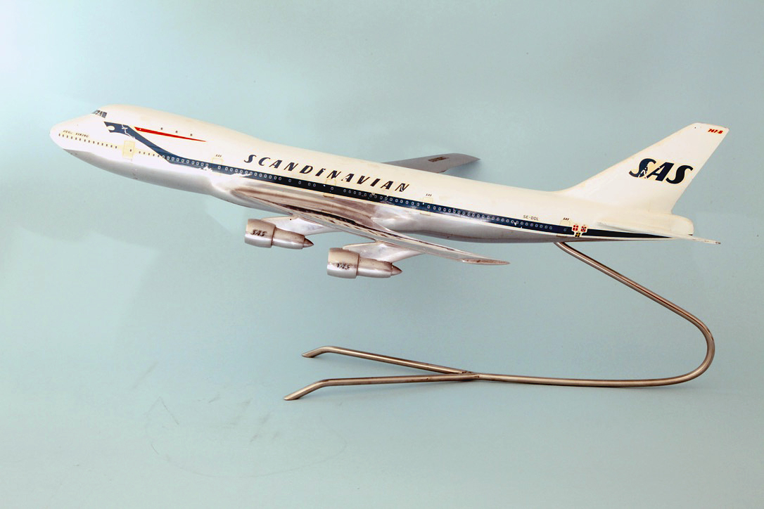 Fermo 1/100 SAS Boeing 747 model for sale