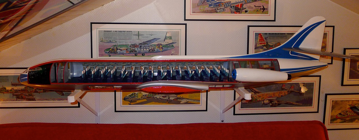 MEE 1/20 Air France Caravelle cutaway model